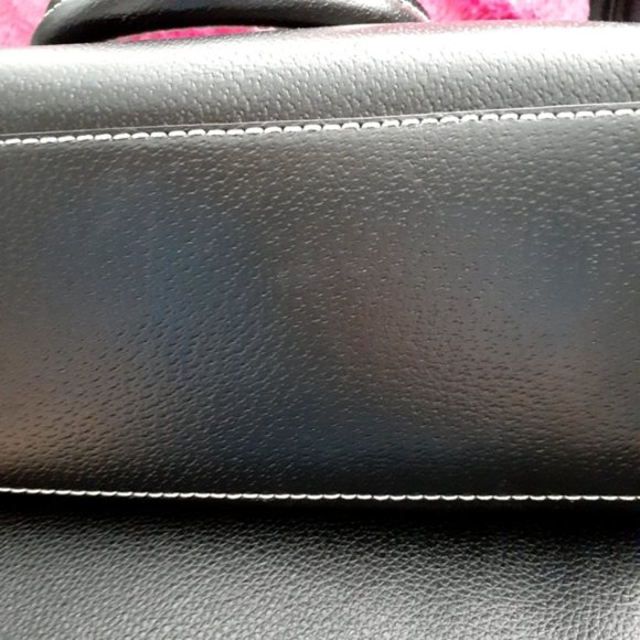 Black kate spade purse - Picture 7 of 7